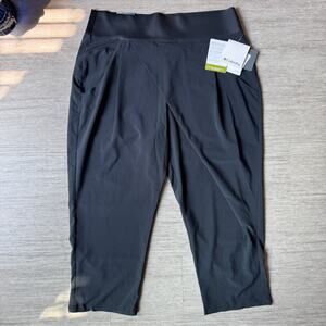 Columbia Omni Shield Womens Capri Pants L Black Adera Relaxed Faux Wrap NWT